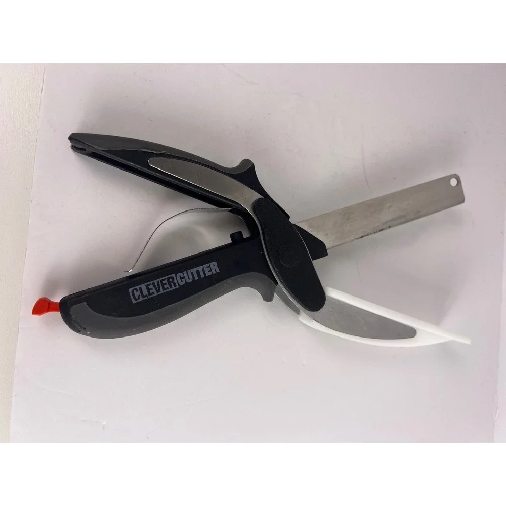 2-Clever‎ Cutter 2-in-1 knife and cutting board kitchen scissors. Chops & Slices
